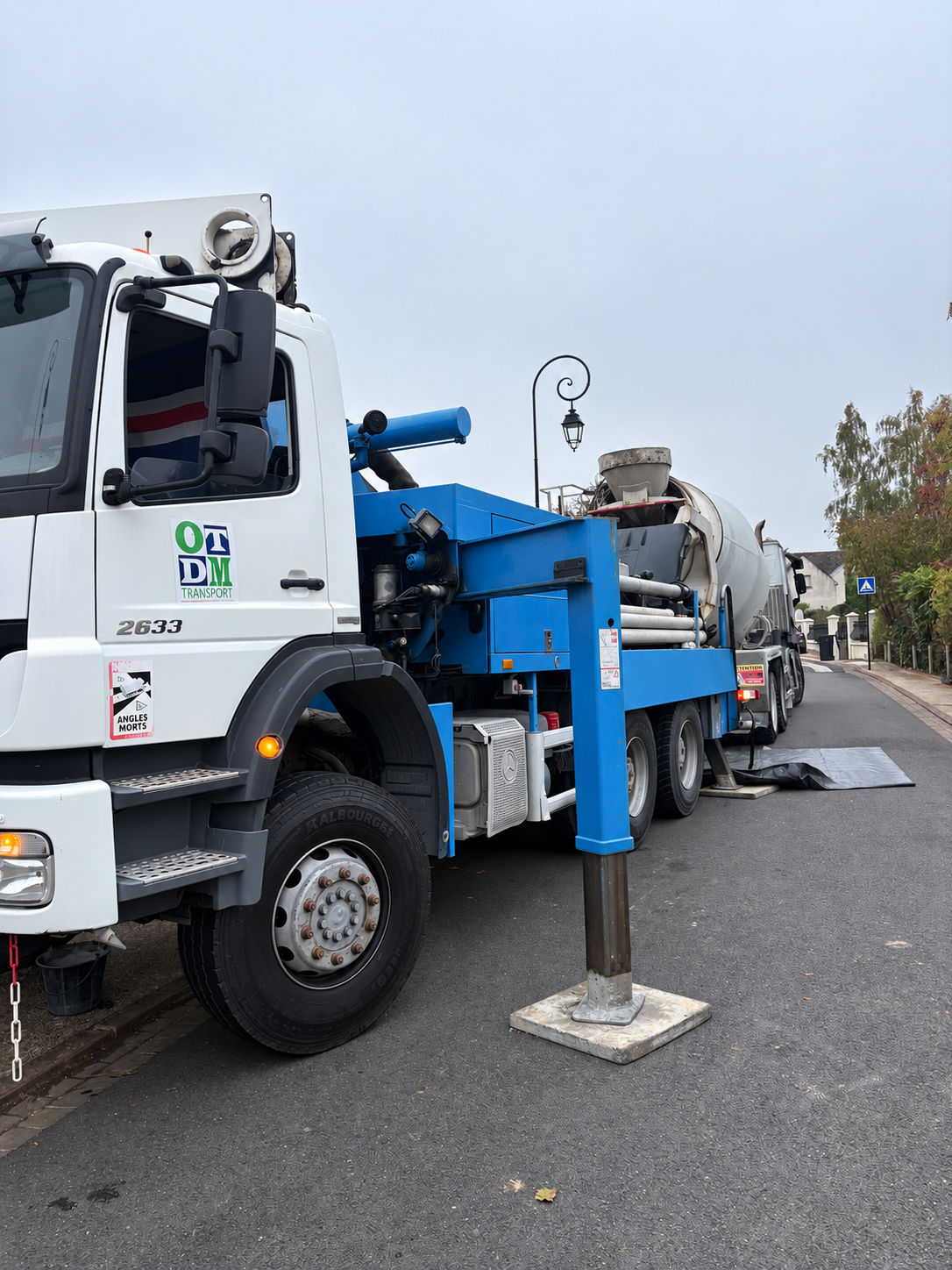 Camion pompe et toupie OTDM Transport sur chantier